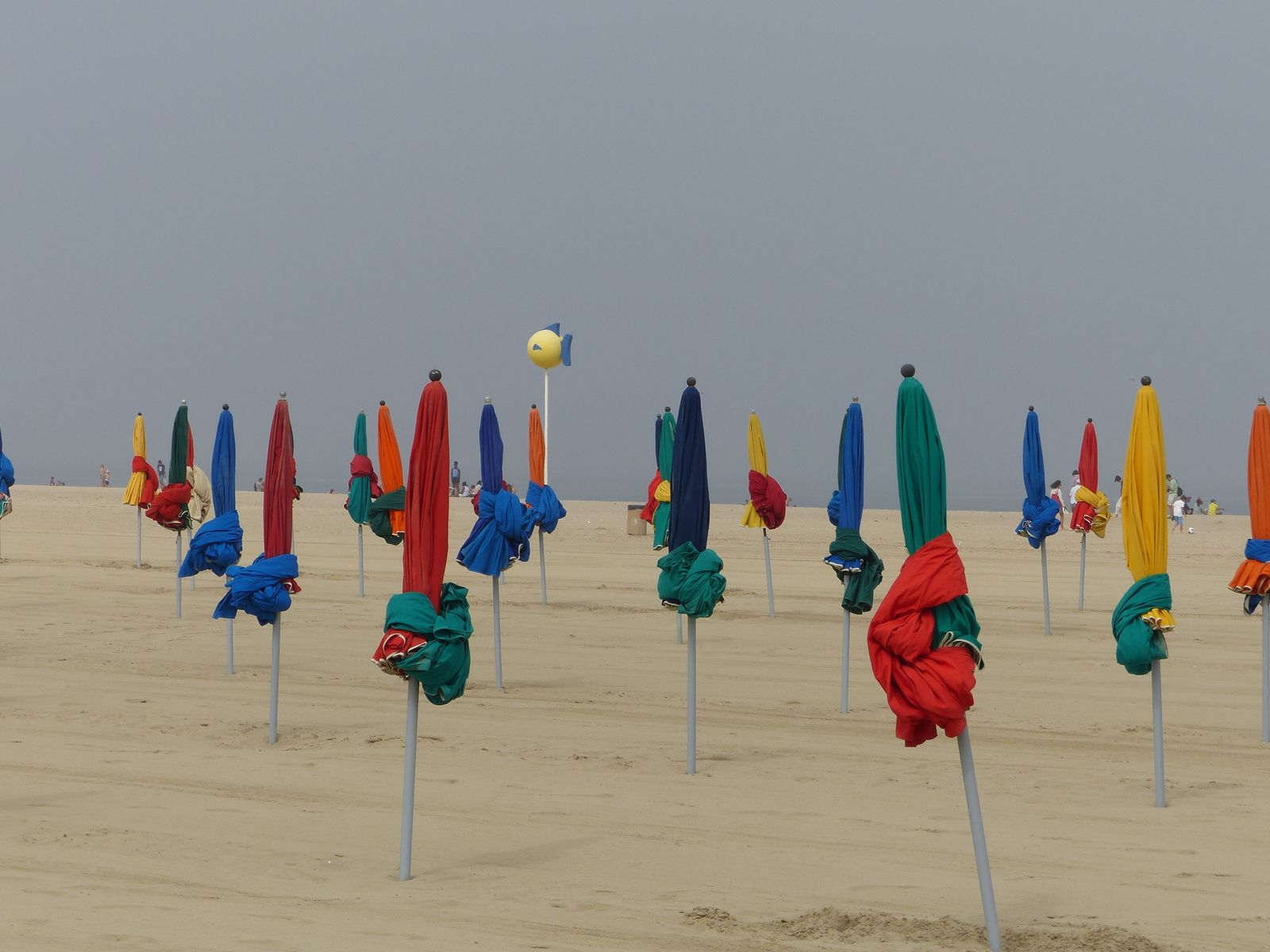 Пляж. Довиль. Deauville.